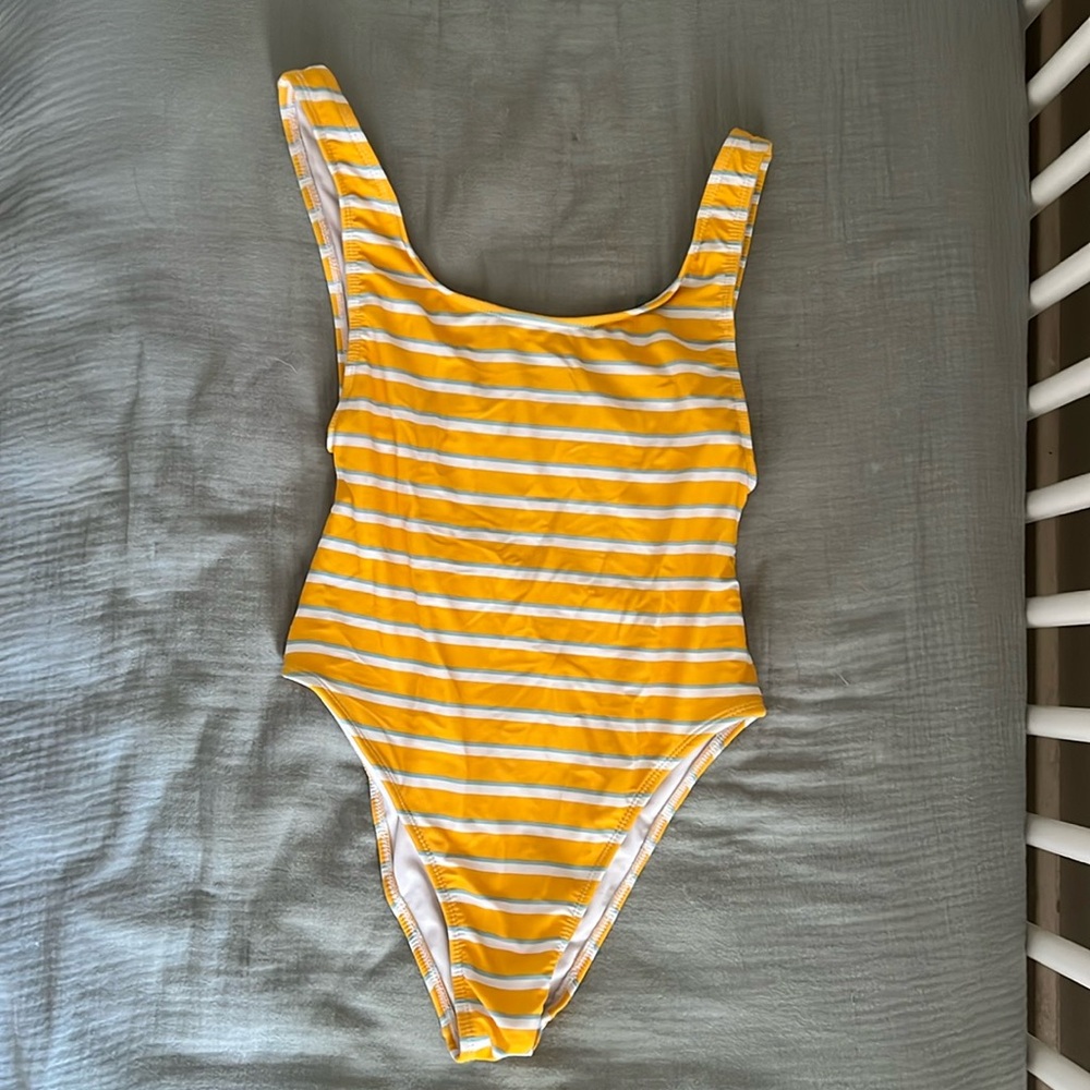 Universal Thread One Piece Swim Suit